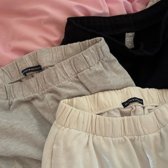 Sweatpant bundle - Picture 2 of 5